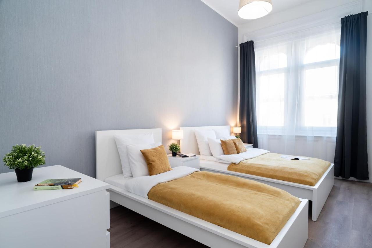 Large Apartment At Perfect Central Location Budapest Eksteriør billede